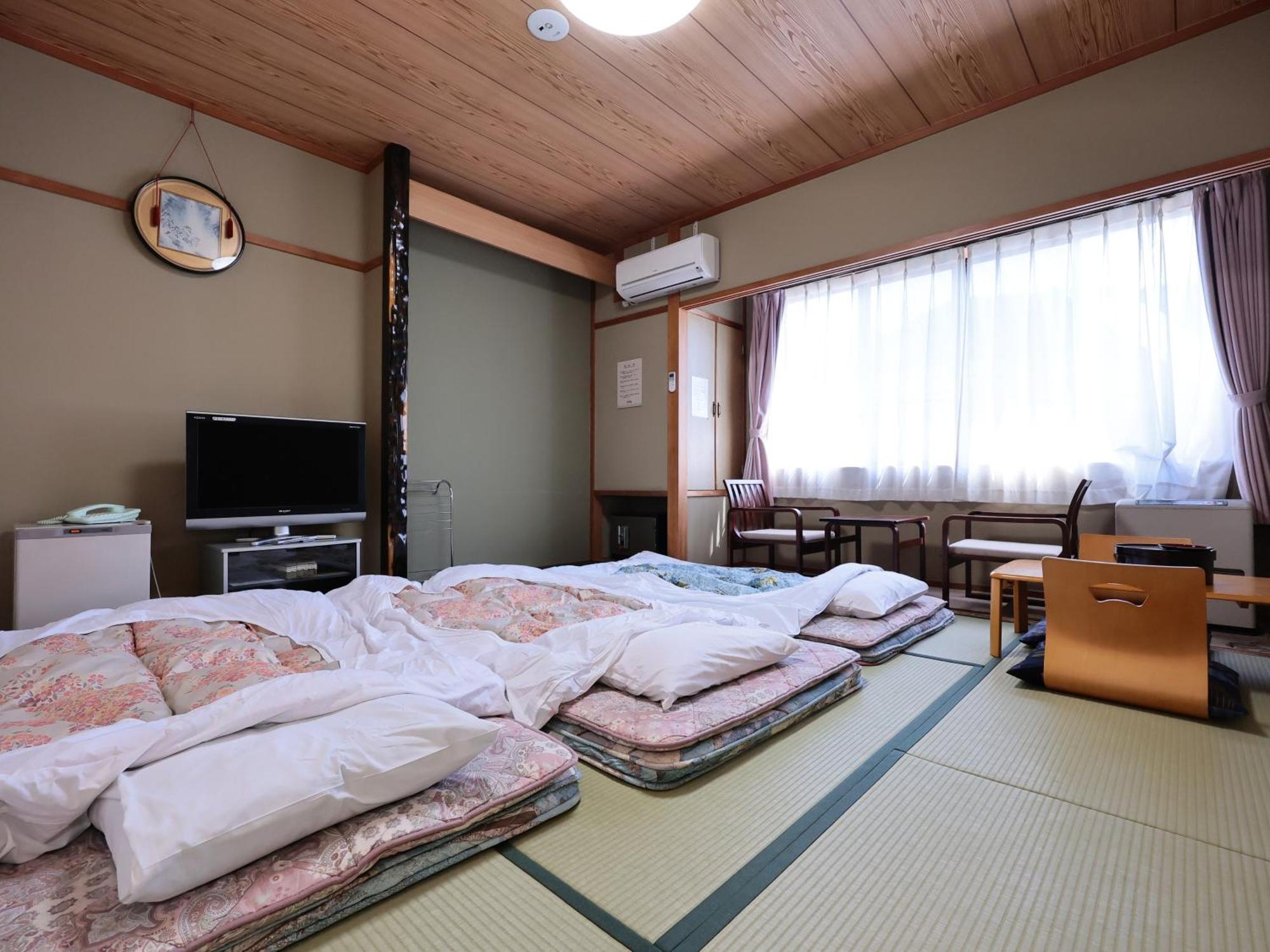 Hotel Oyado Hachibei Takayama  Exterior foto