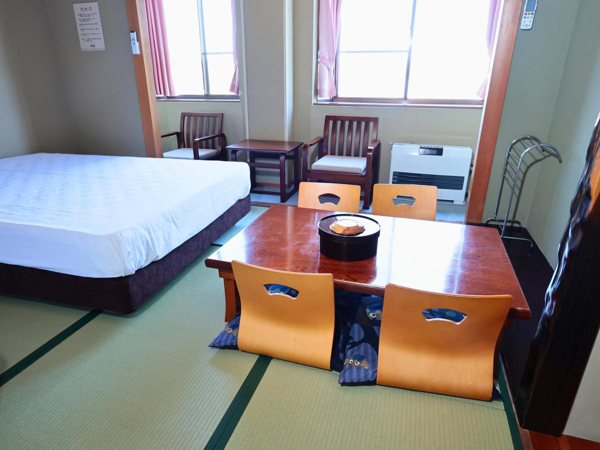 Hotel Oyado Hachibei Takayama  Exterior foto